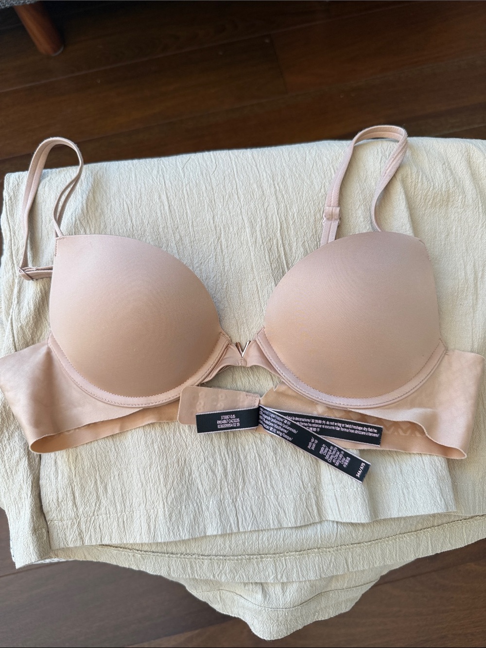 Victoria's Secret Light Nude Padded T-Shirt Bra